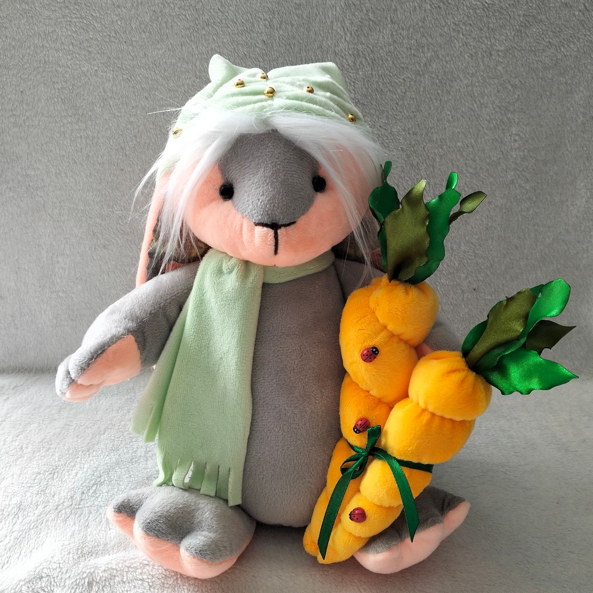 Króliczek z marchewką 🐇